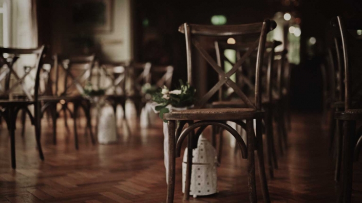 Decorations in ceremony room.
