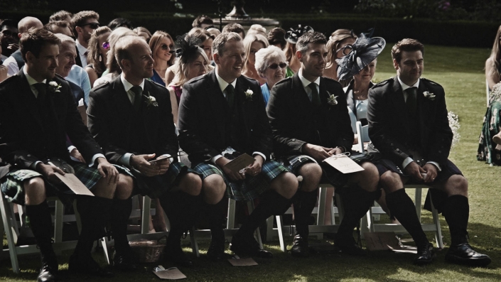 Best mans are listening the speeches