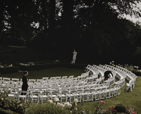 Tinakilly House outside wedding cenremony