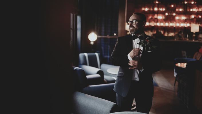 groom getting dress