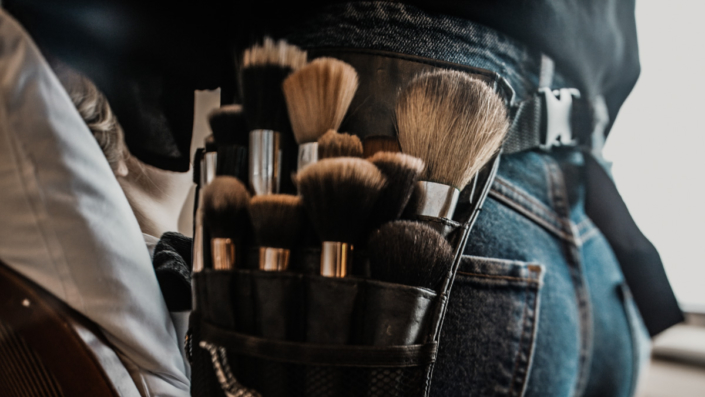 Make up artist in work