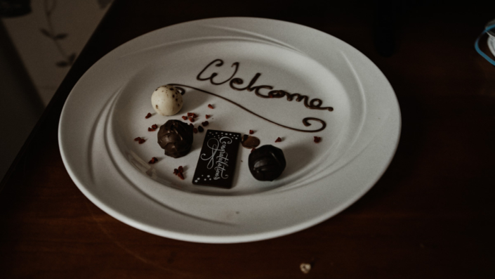 welcome chocolate plate