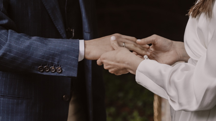 outdoor marriage ceremony