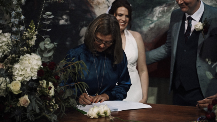 sign wedding certificate