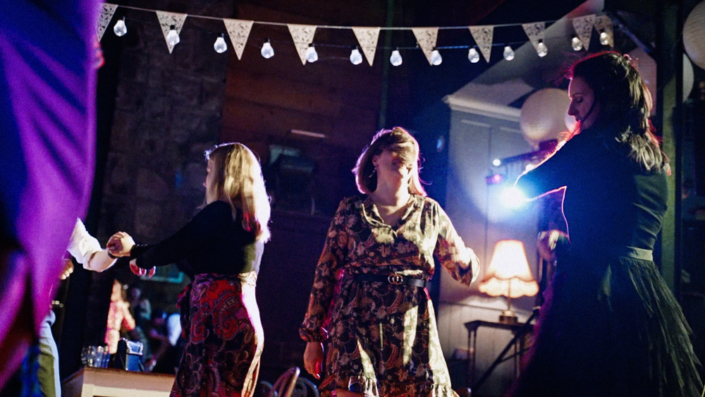 Dancing on wedding